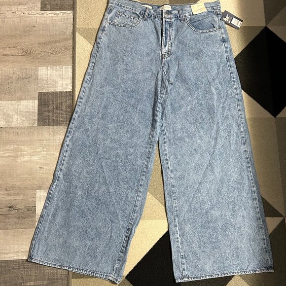 NWT Universal Thread Mid-rise Super Wide Leg BUTTON FLY Jeans Women's Size 14 - Picture 1 of 11